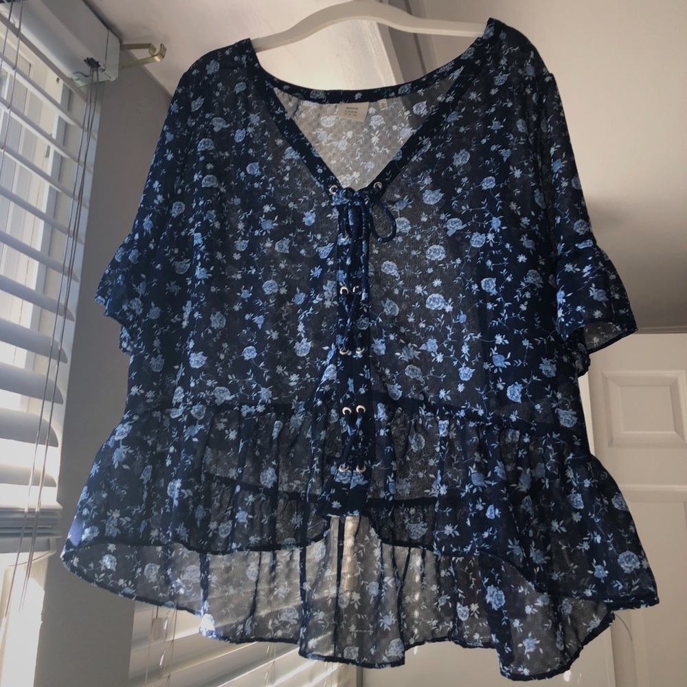Short sleeve blouse